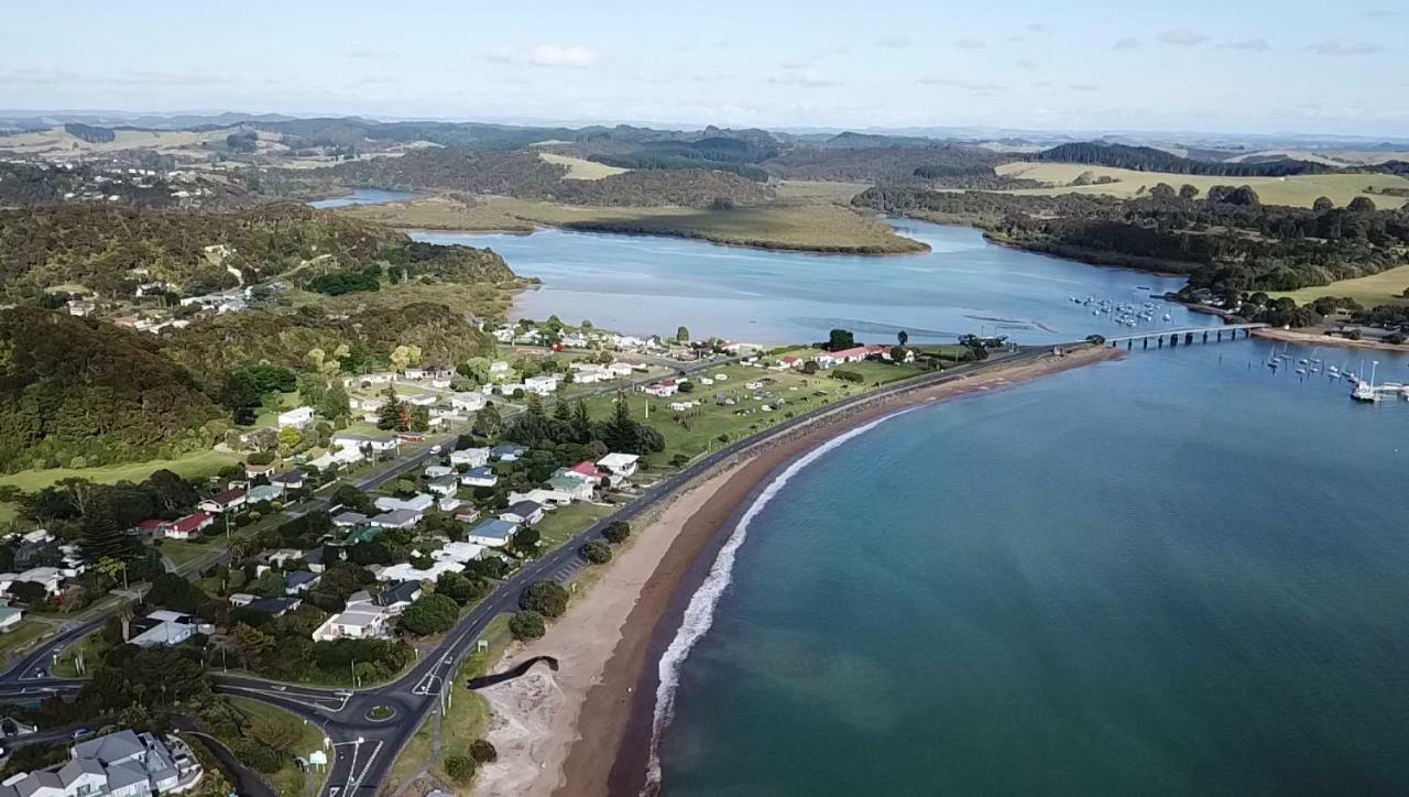 Bay Sands Seafront Studios Paihia Exterior photo